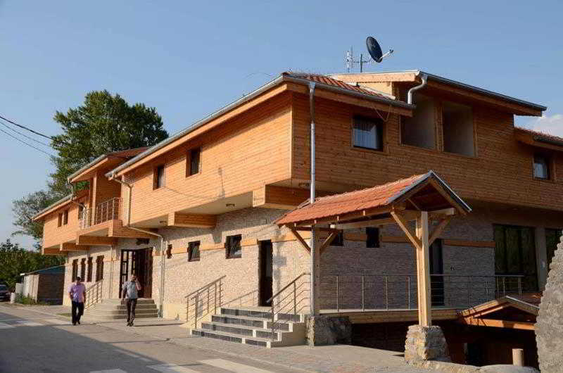 Alfa Hotel Koncarevo Exterior photo