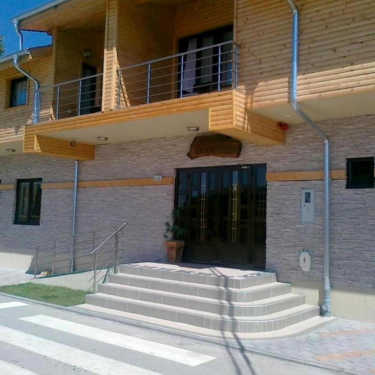 Alfa Hotel Koncarevo Exterior photo
